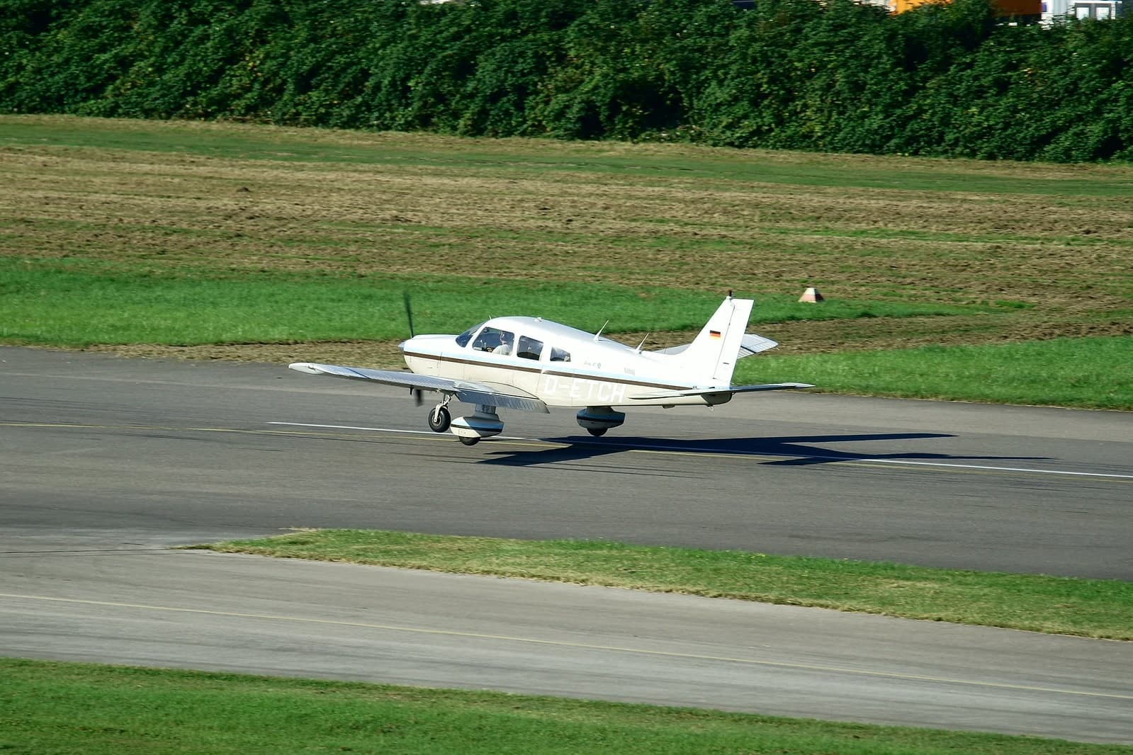D-ETCH — Piper