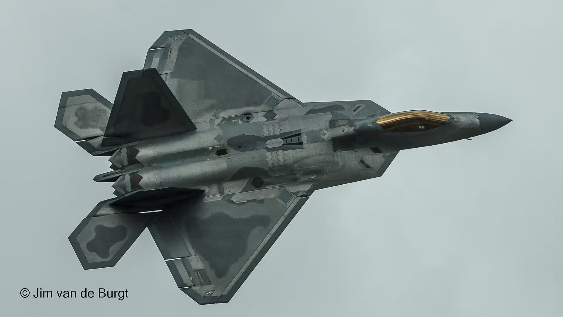 Unidentified — Aircraft