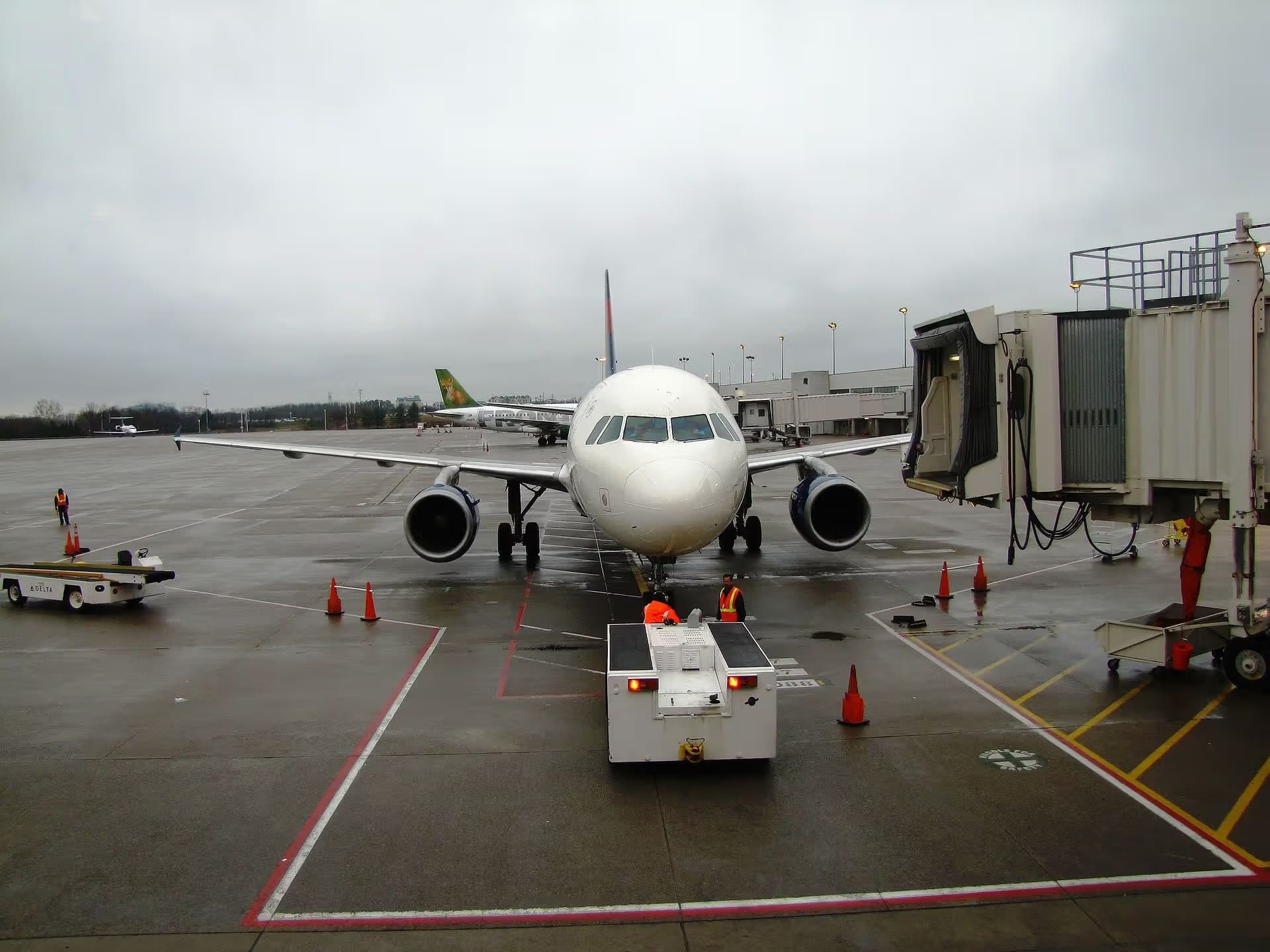 N328NW — Airbus