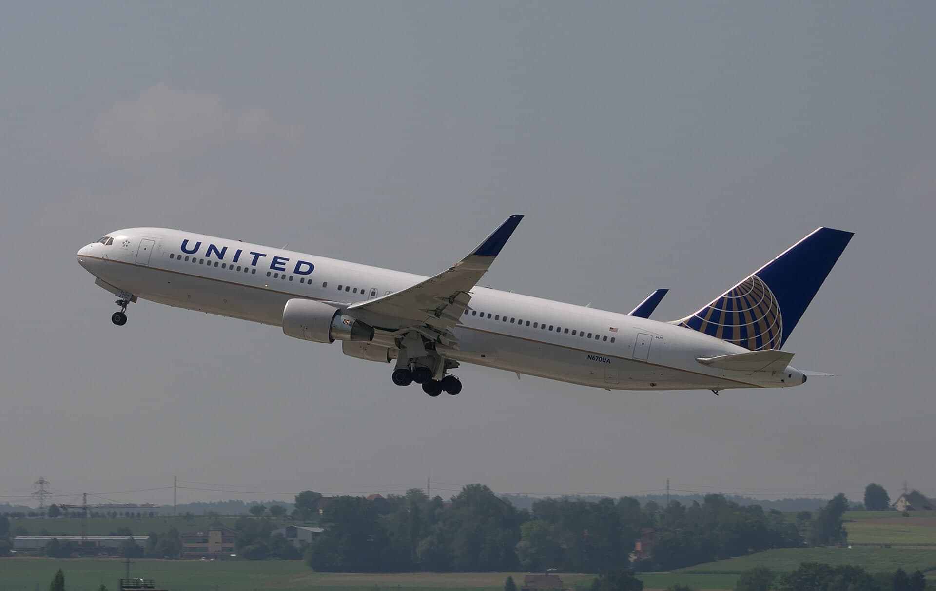 N670UA — Boeing