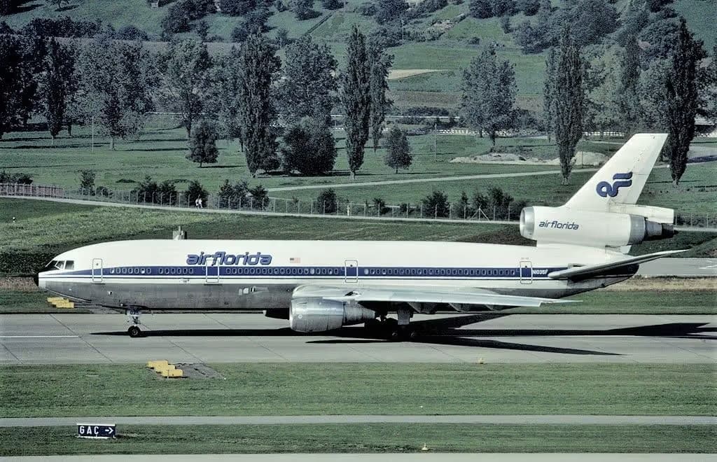 N1035F — Aircraft