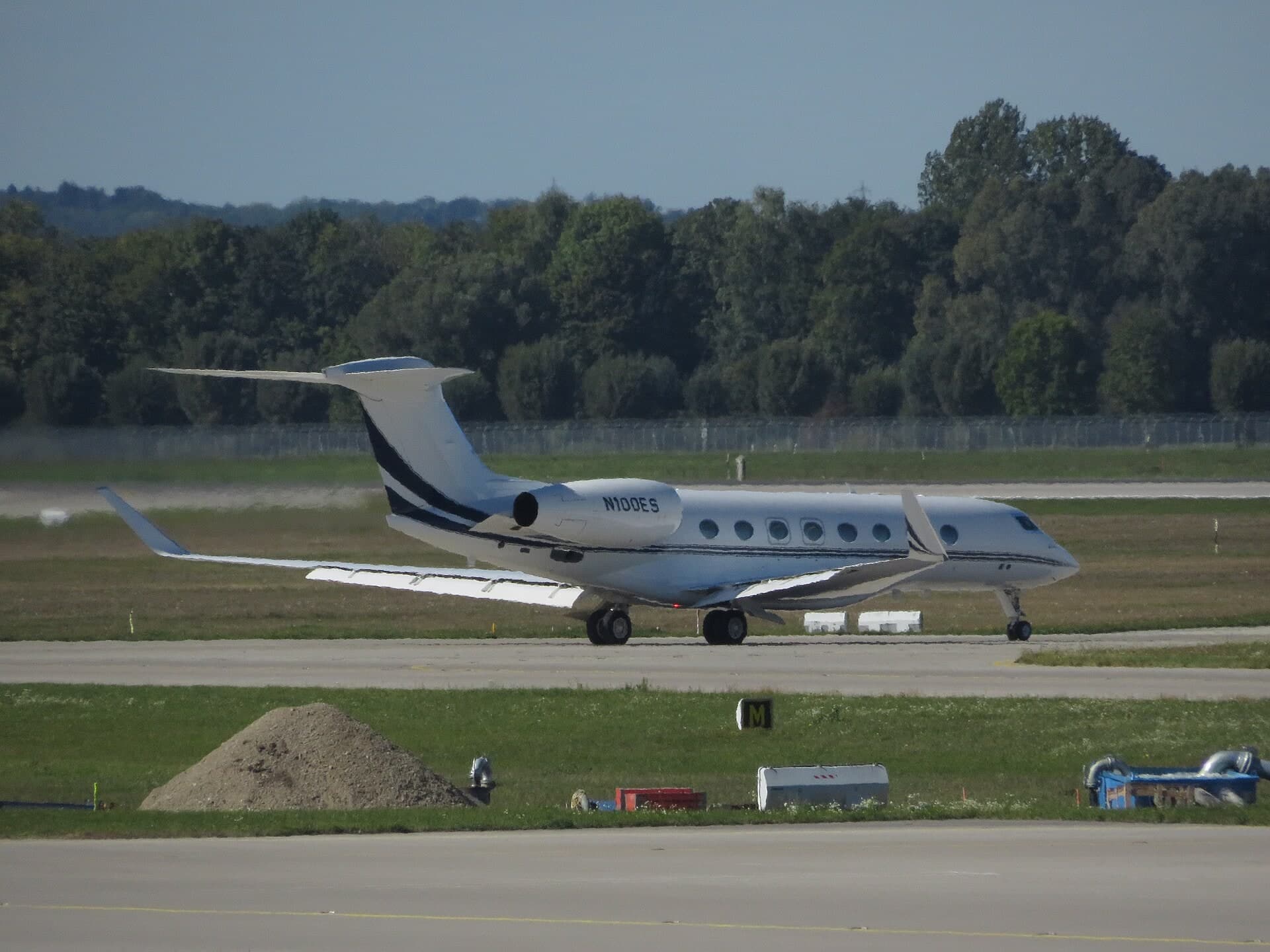 N100ES — Gulfstream