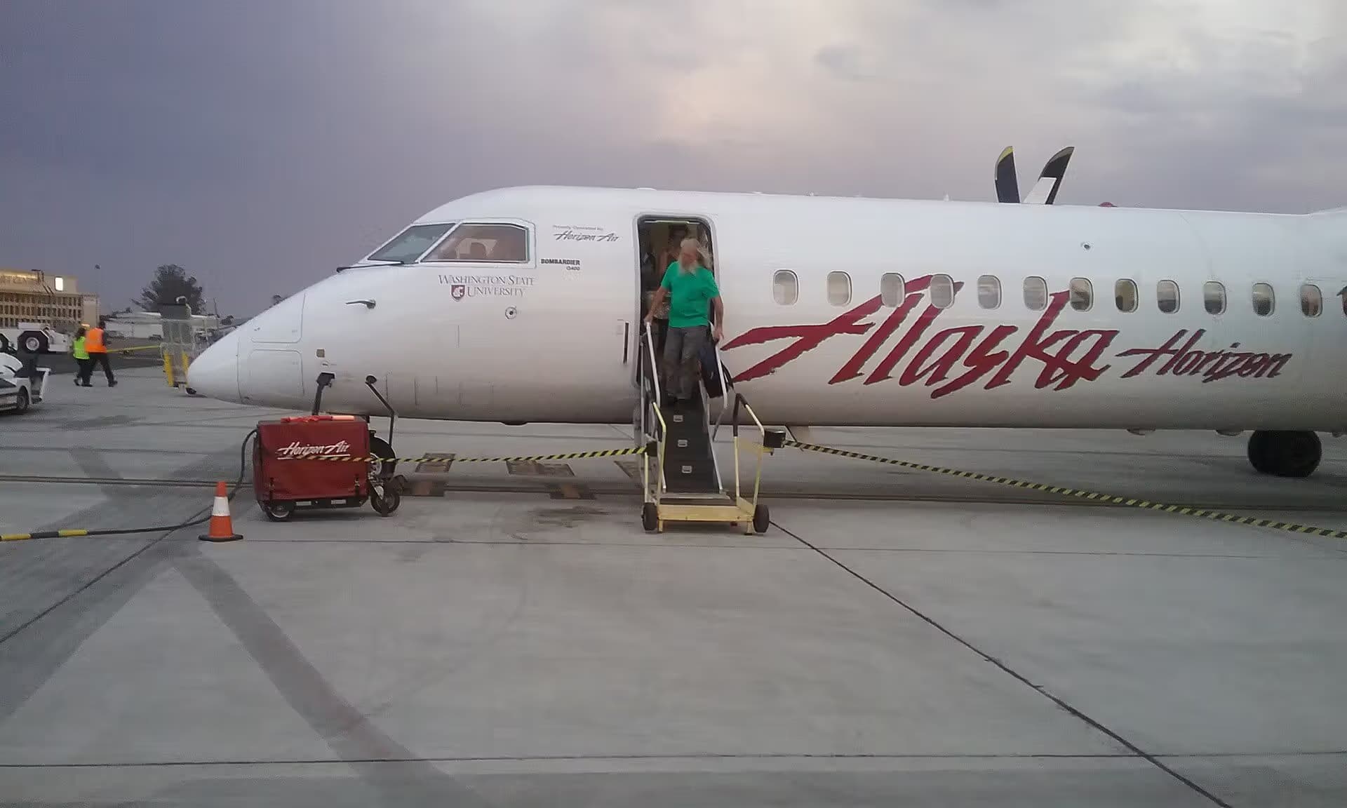 N401QX — Bombardier