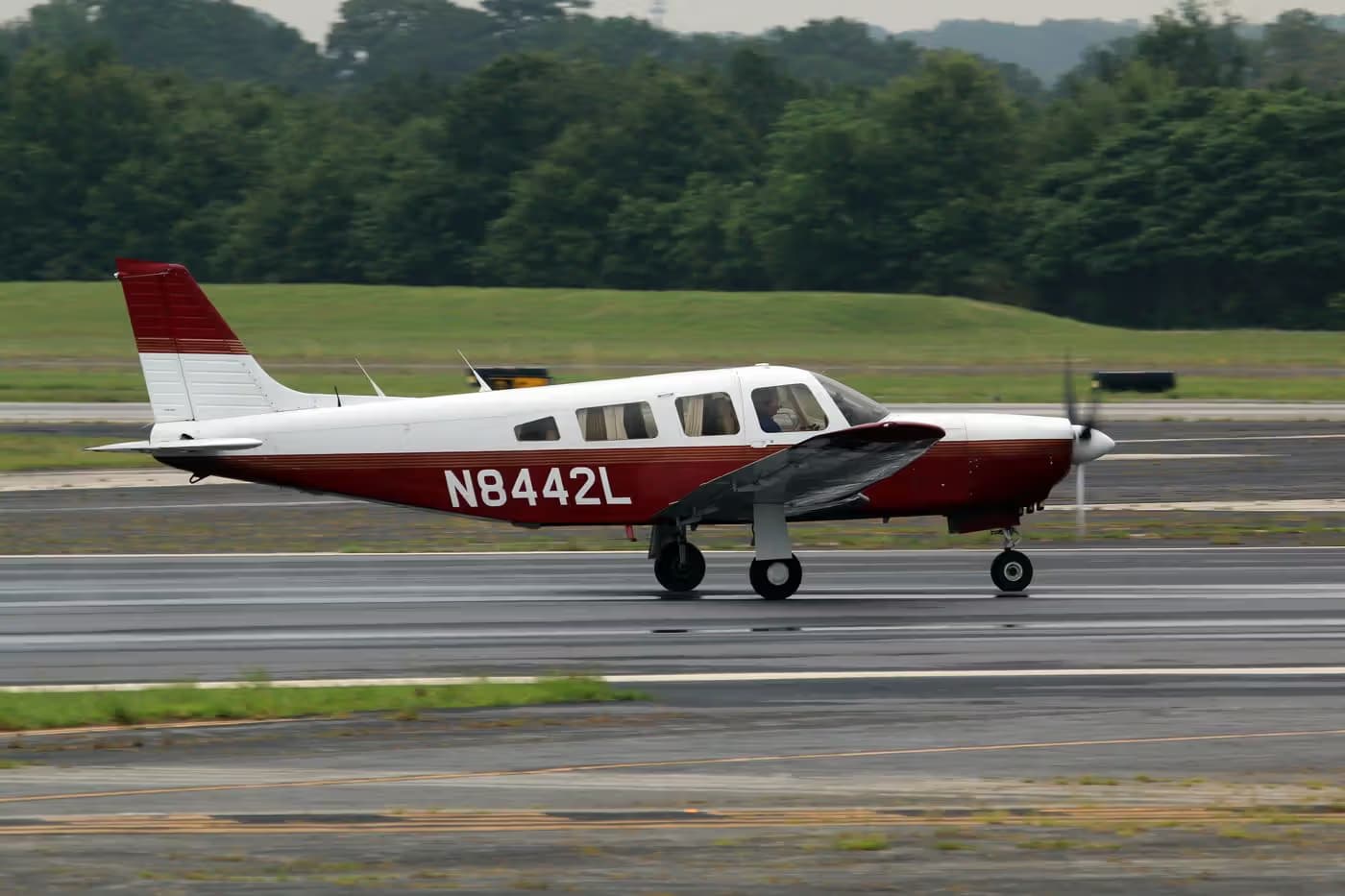 N8442L — Single-engine aircraft