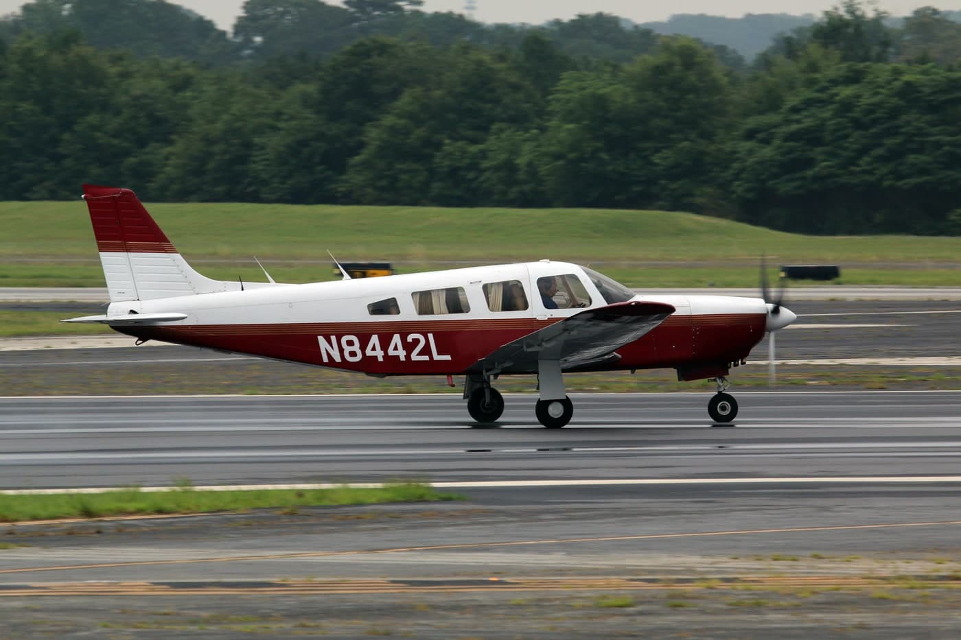N8442L — Single-engine aircraft