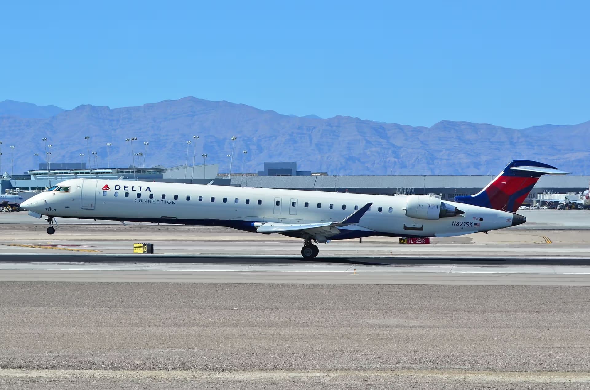 N821SK — Bombardier