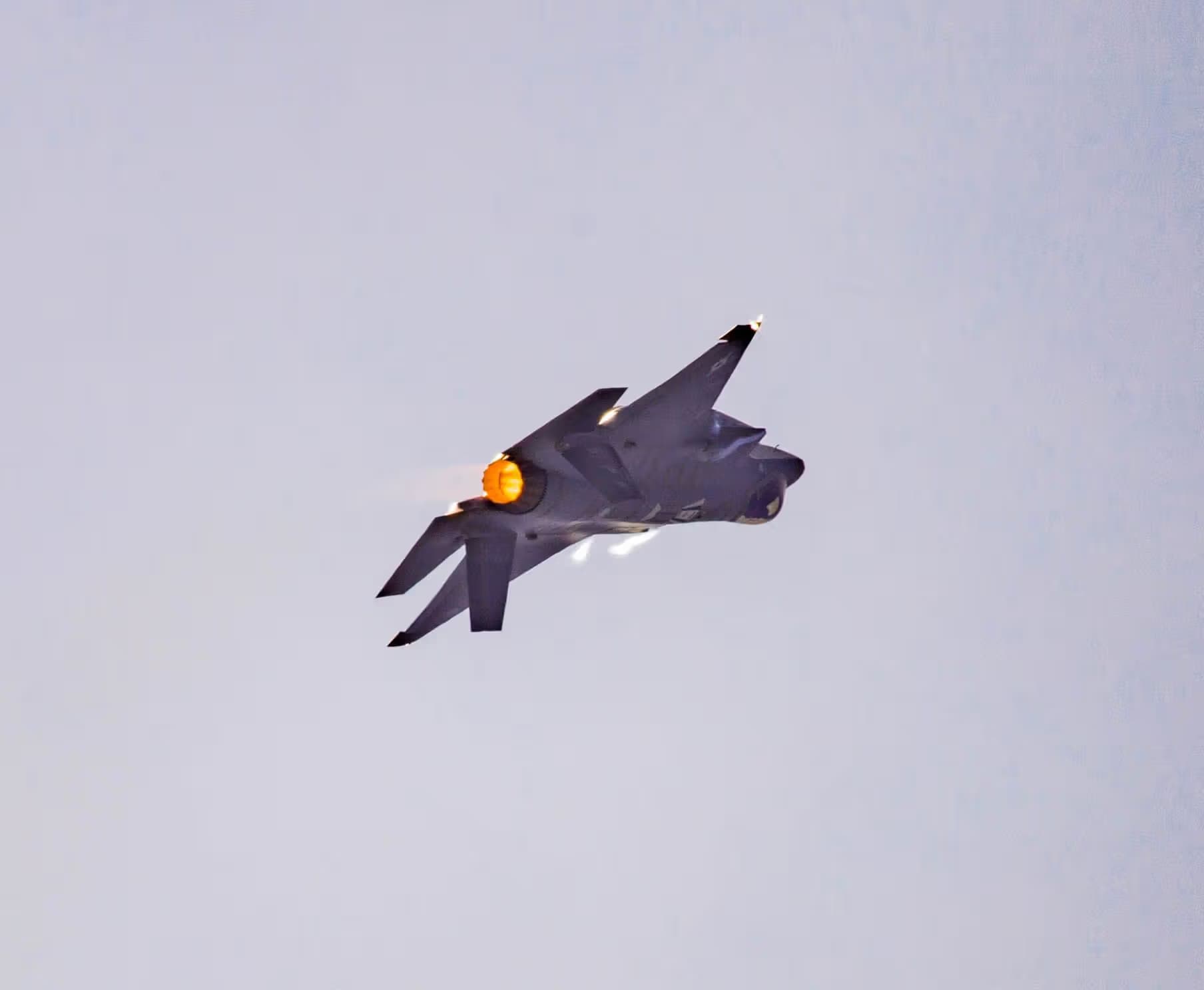 Unidentified — Aircraft