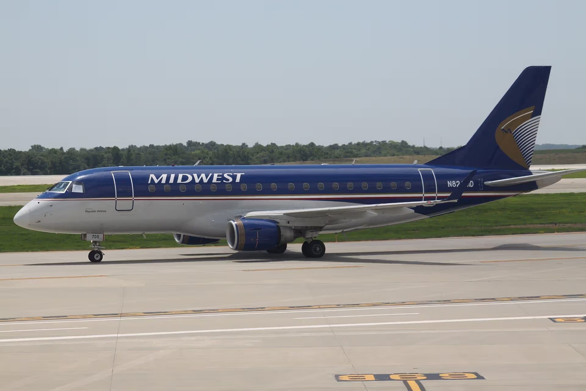 N824MD — Embraer