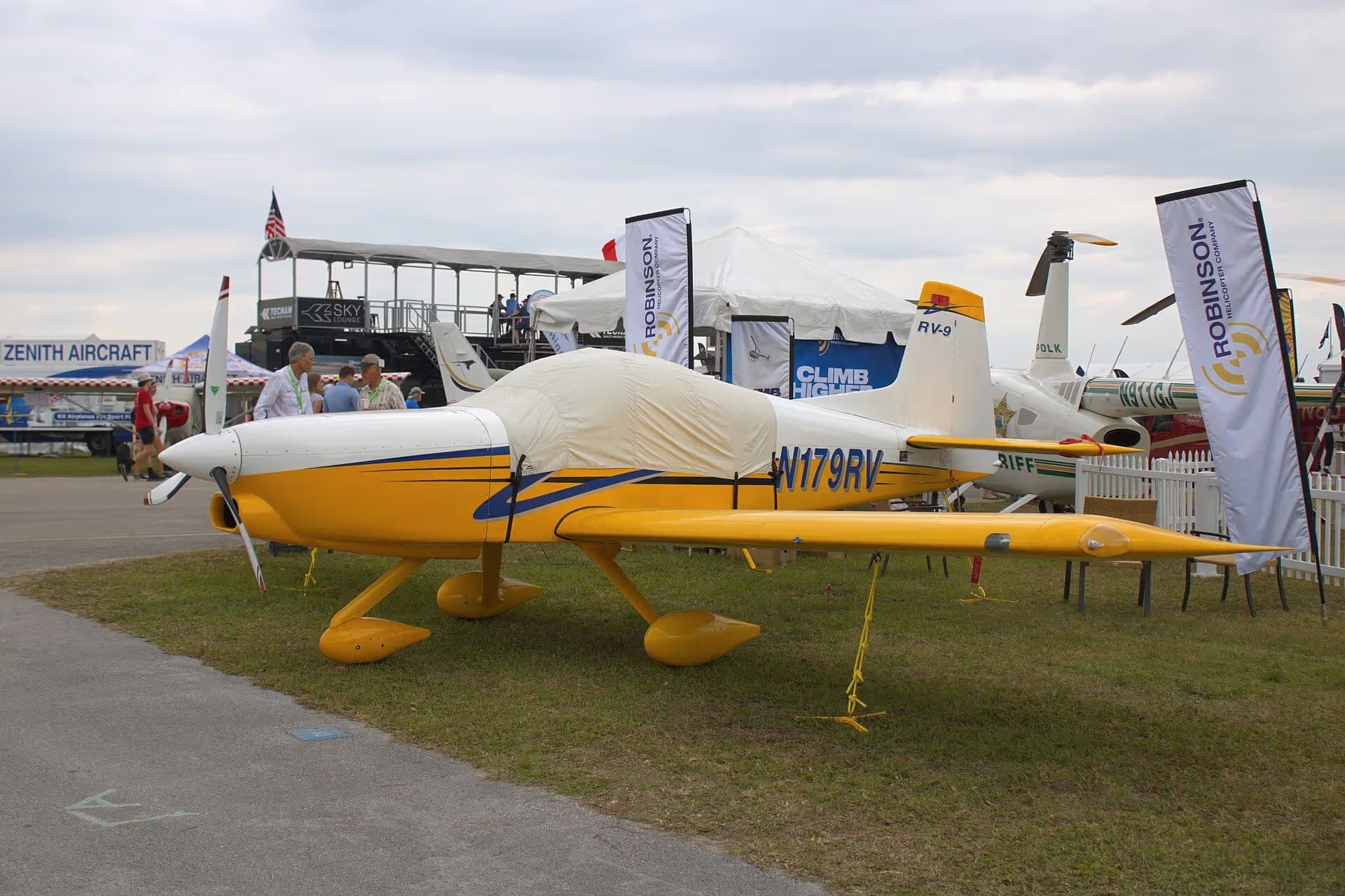 N179RV — Robinson