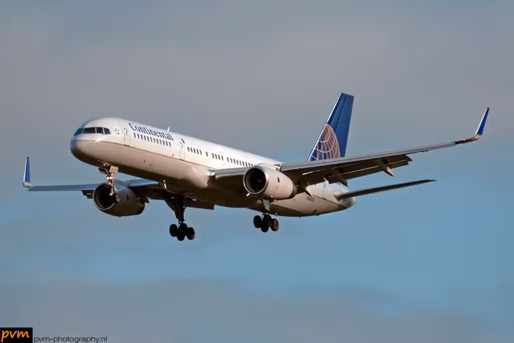 N14102 — Boeing