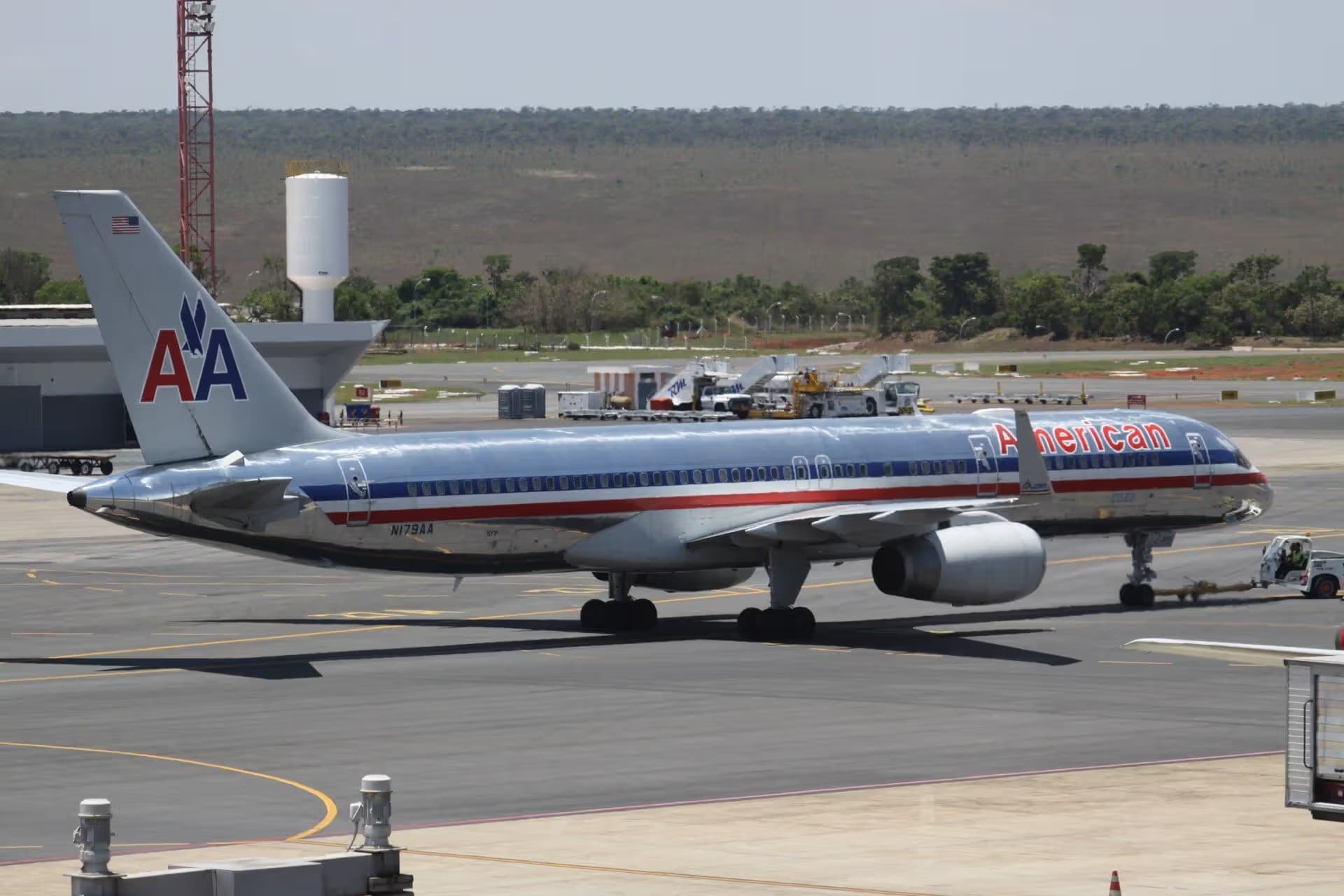 N179AA — Boeing