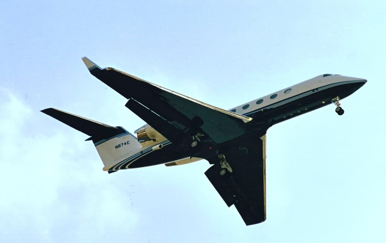 N874C — Business jet