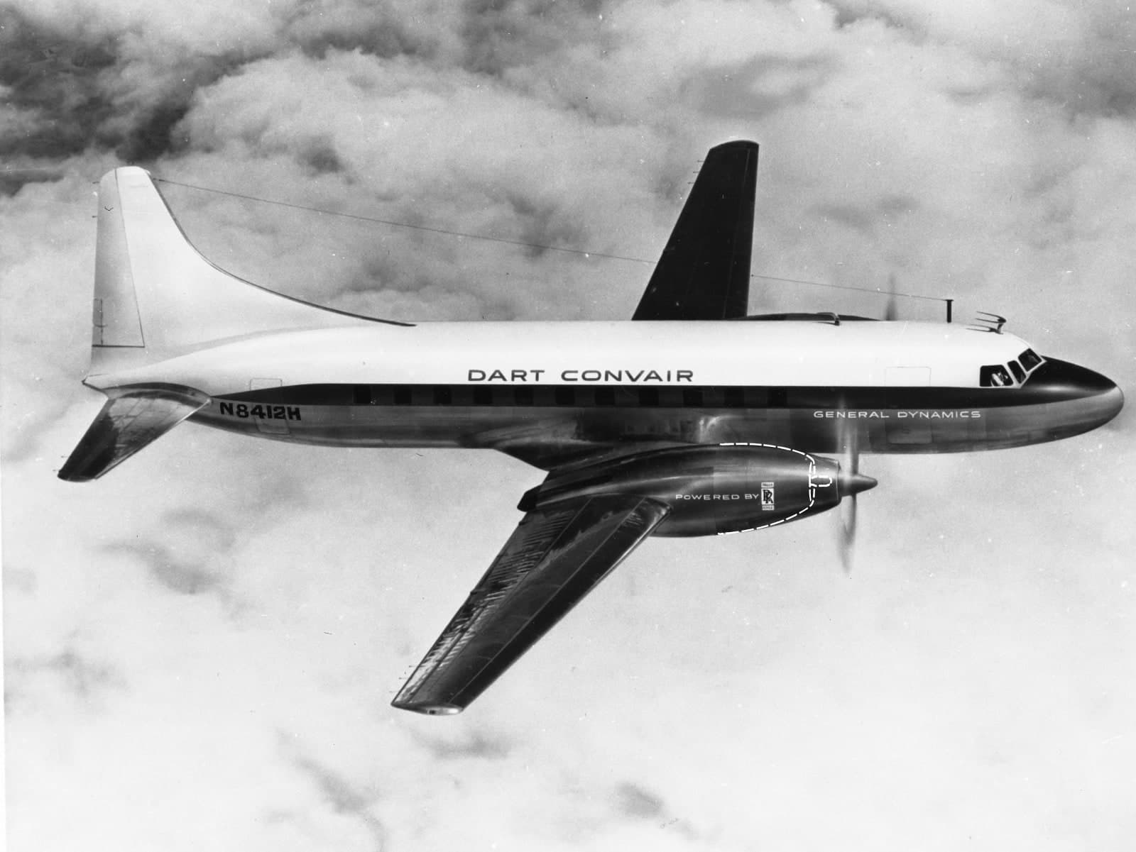 N8412H — Twin-engine aircraft