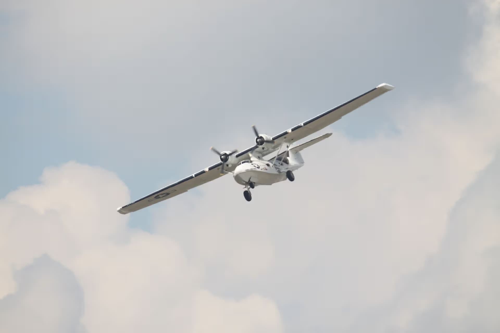 Unidentified — Aircraft