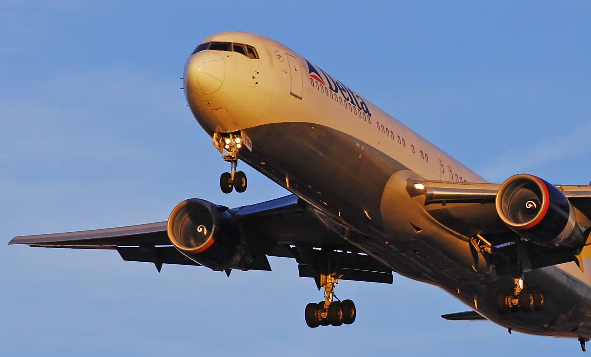 N129DL — Boeing