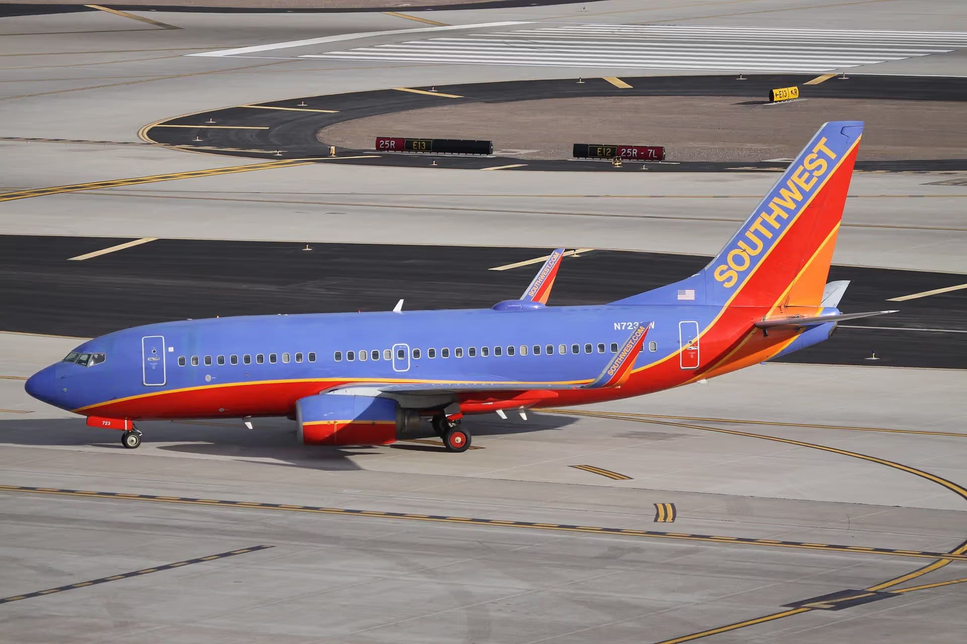 N723SW — Boeing