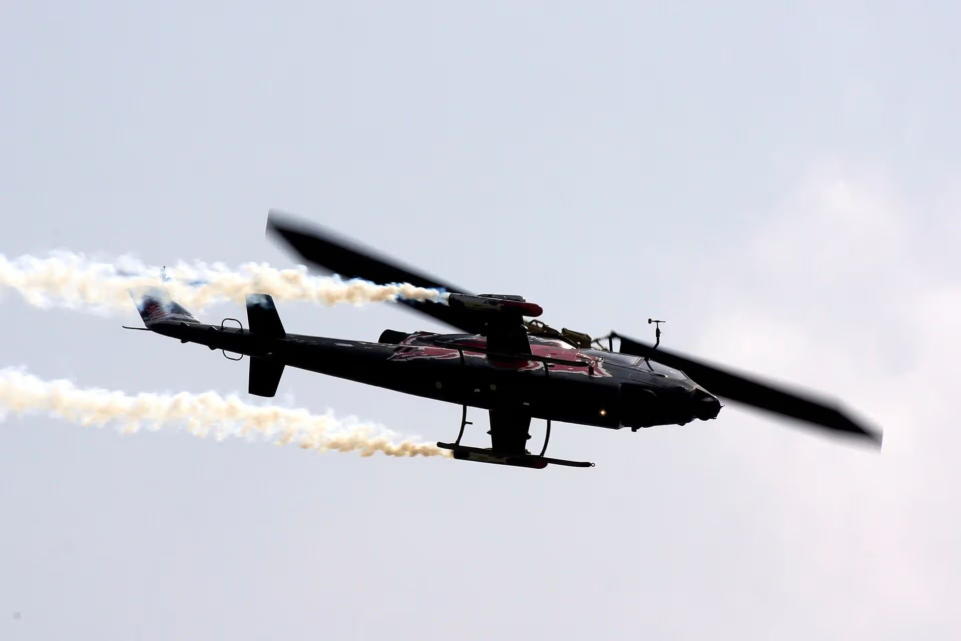 N11FX — Helicopter
