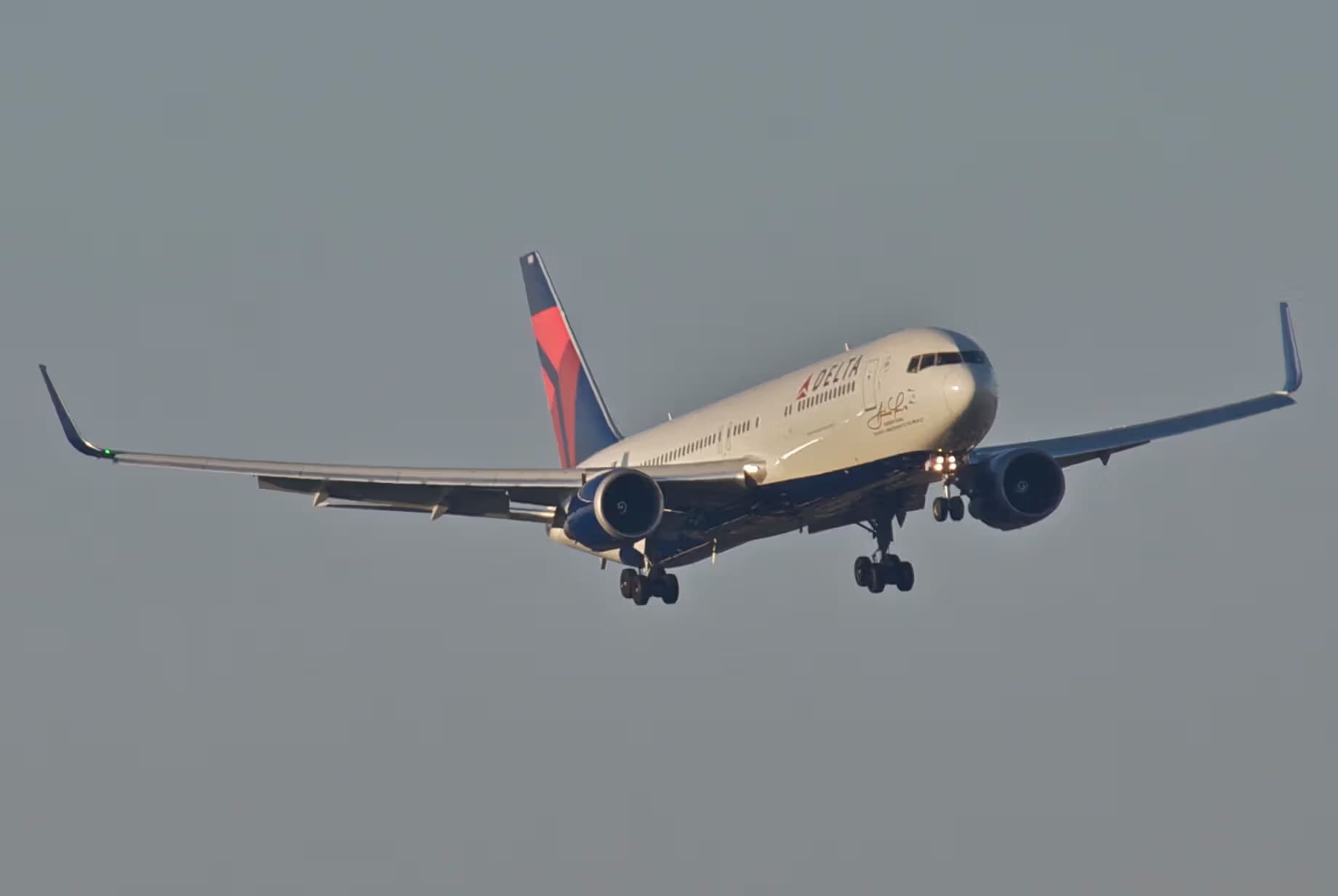 N16065 — Boeing