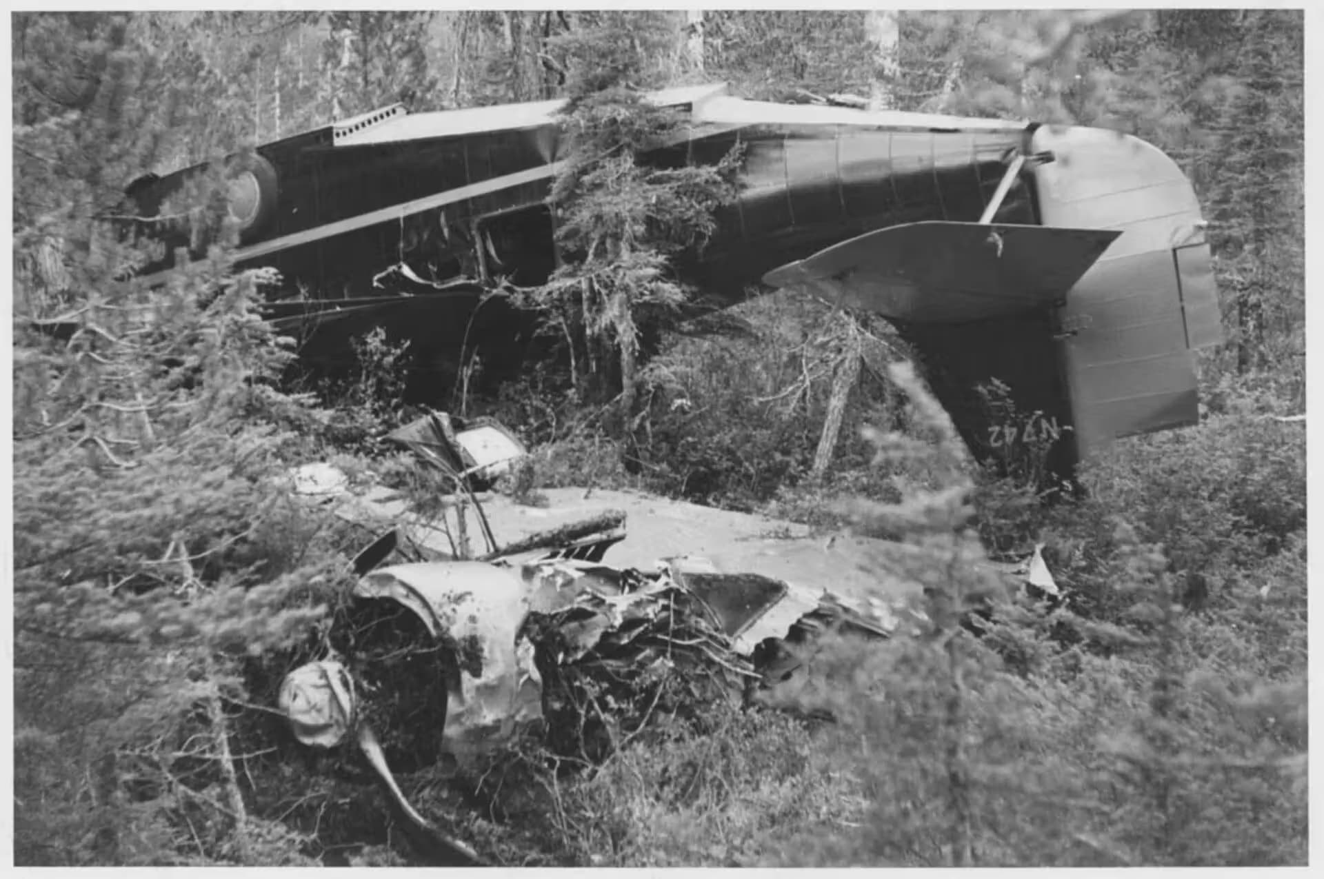 N742 — Aircraft