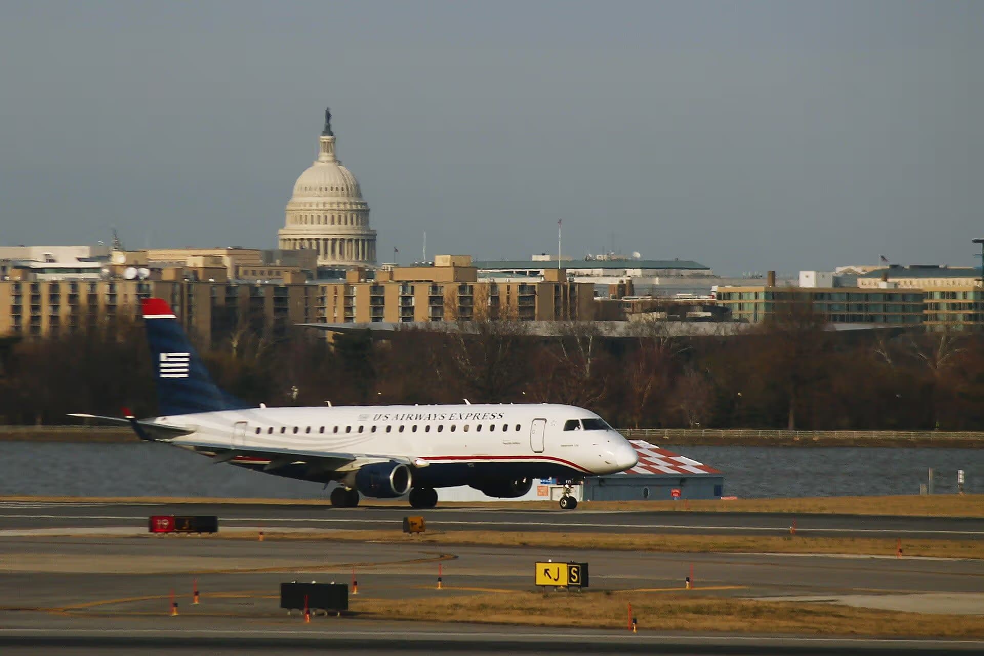 N111HQ — Embraer