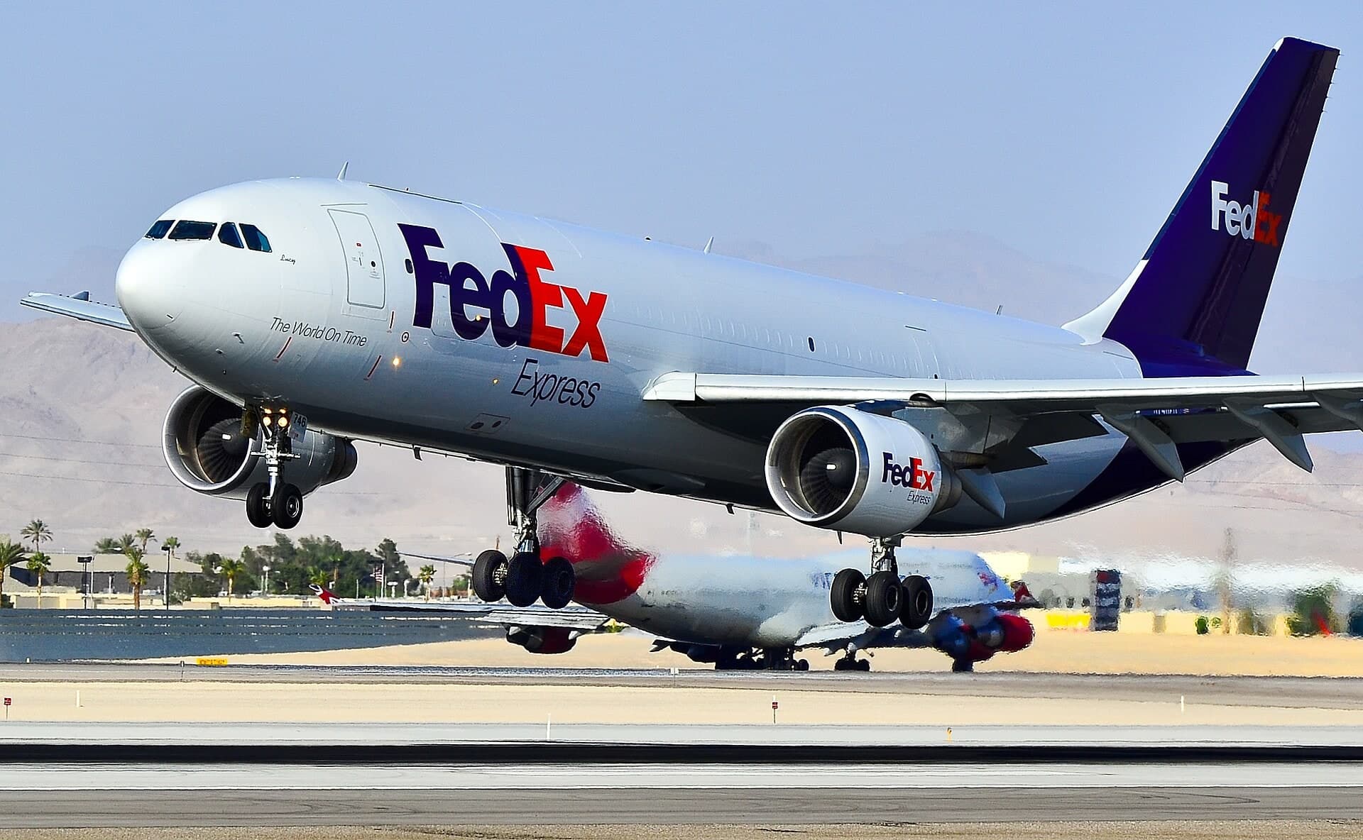 N746FD — Twin-engine aircraft