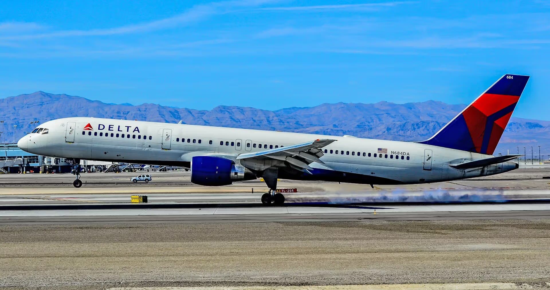 N684DA — Boeing