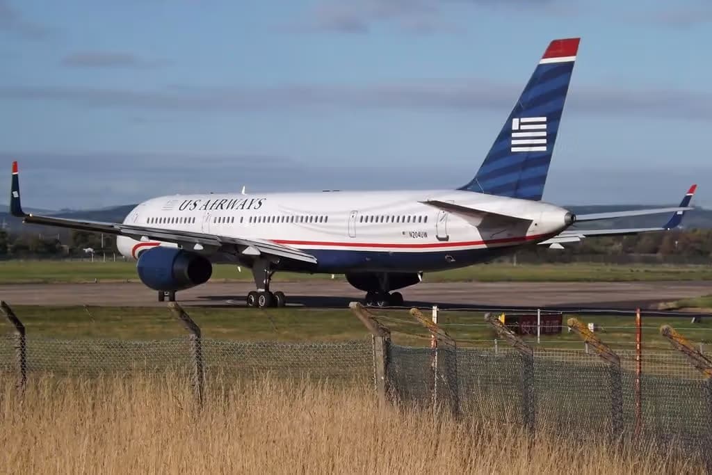 N204UW — Boeing