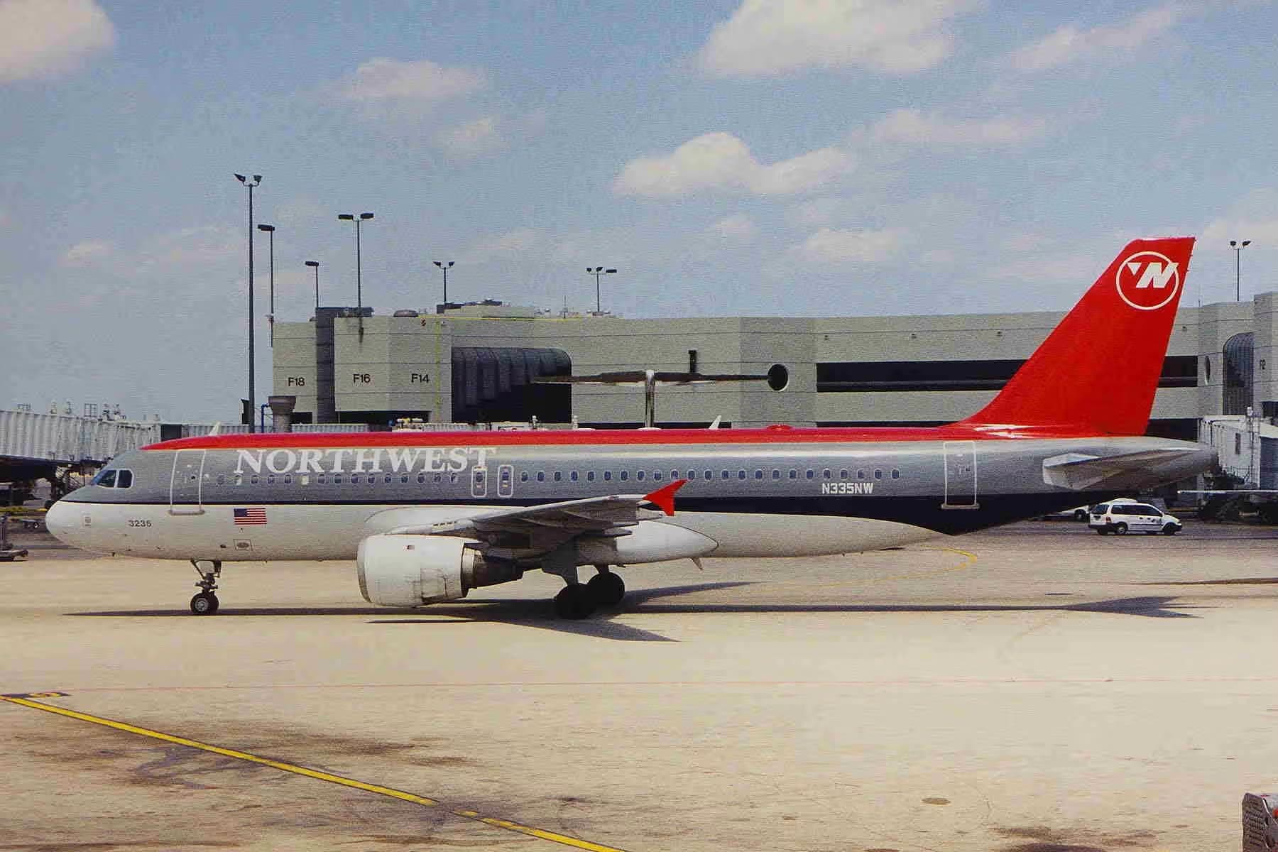 N335NW — Airbus