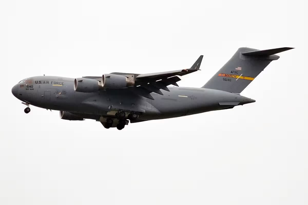 Unidentified — Boeing