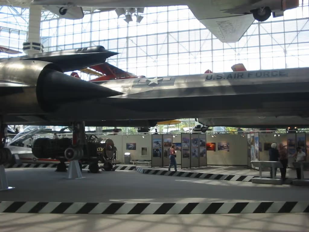 Unidentified — Lockheed