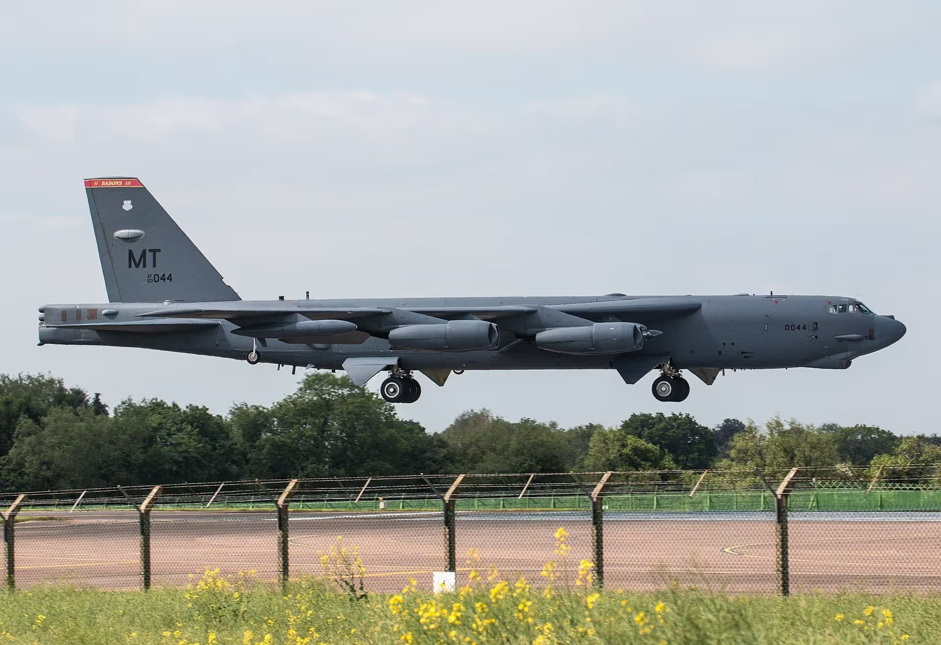 Unidentified — Aircraft