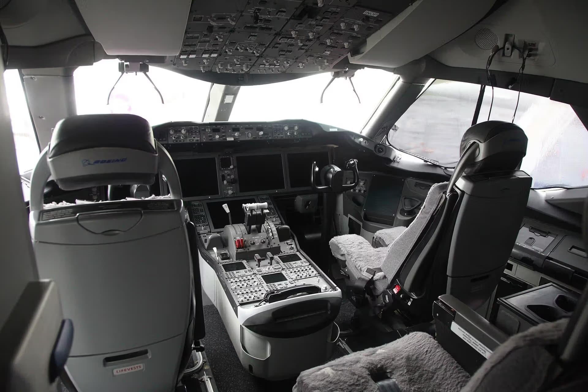 N787BX — Boeing