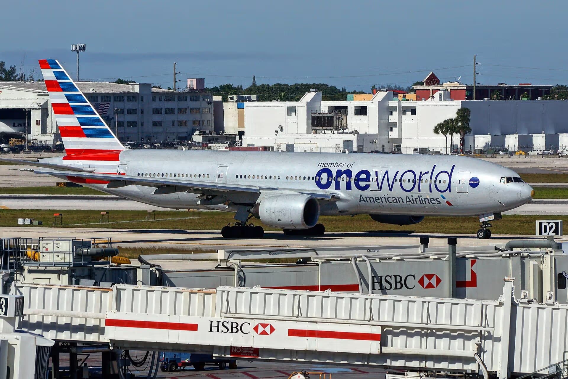 N791AN — Twin-engine aircraft at Miami International Airport