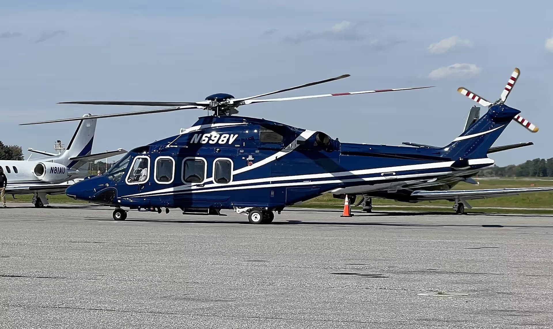 N698V — Business jet