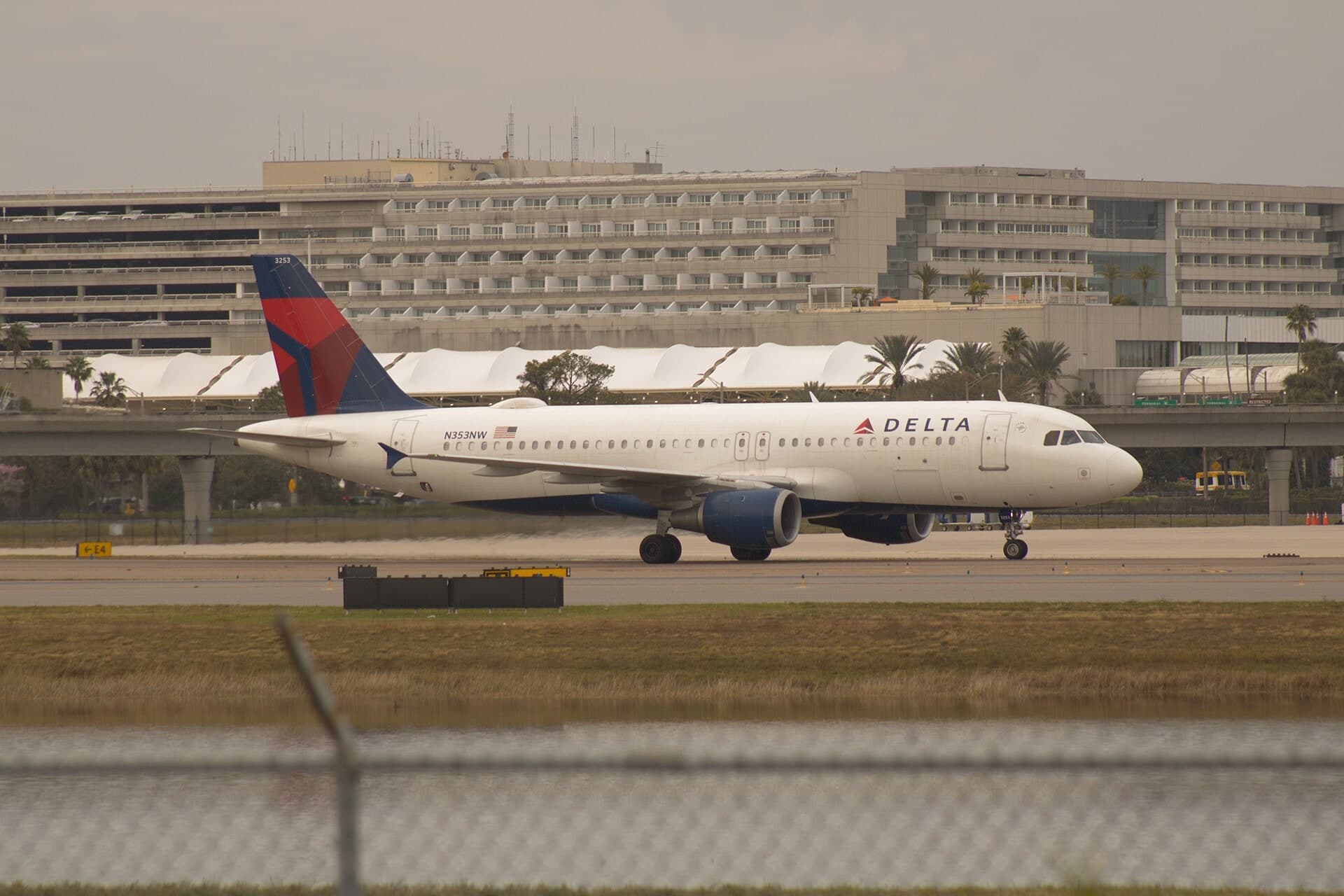 N353NW — Airbus