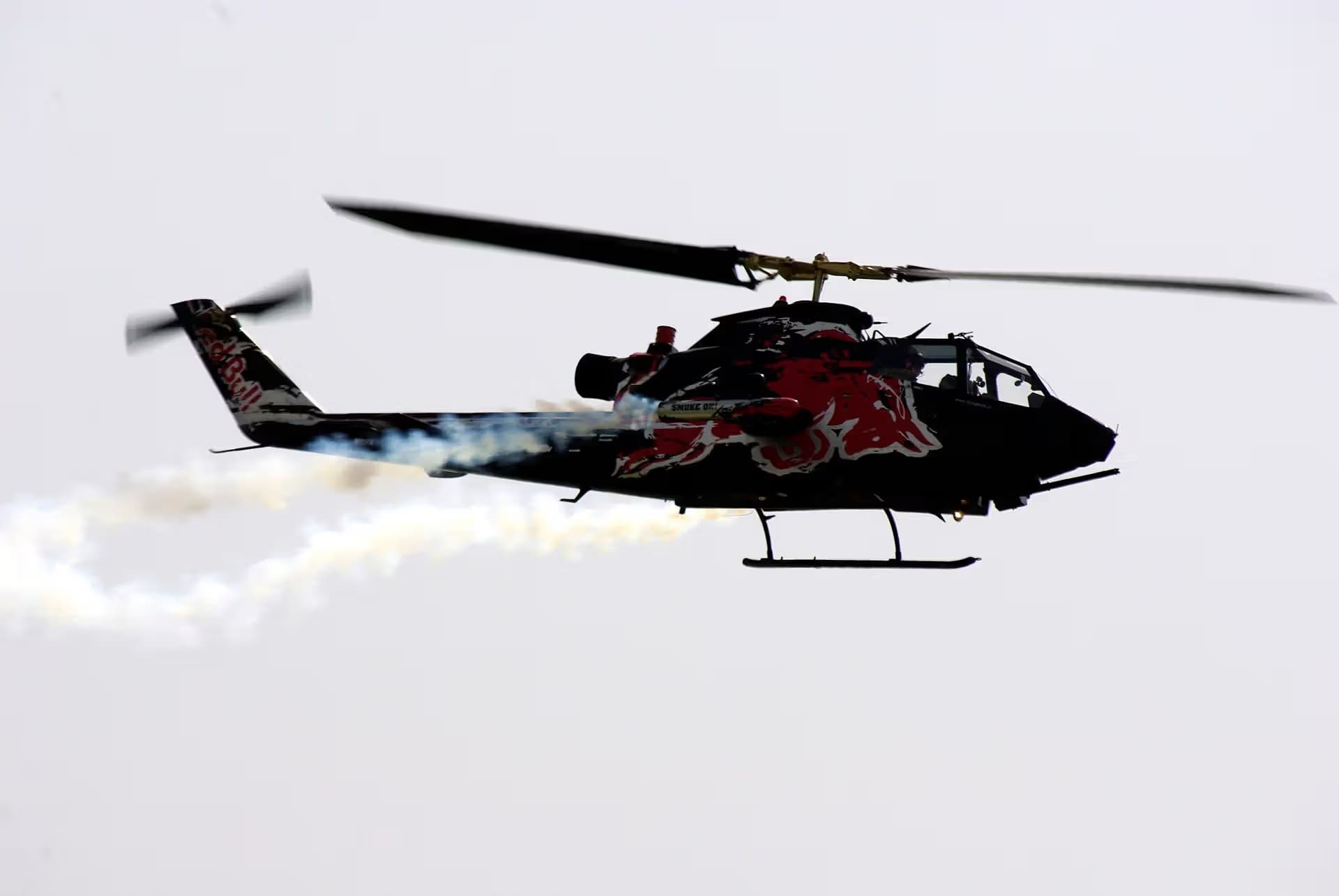 N11FX — Helicopter