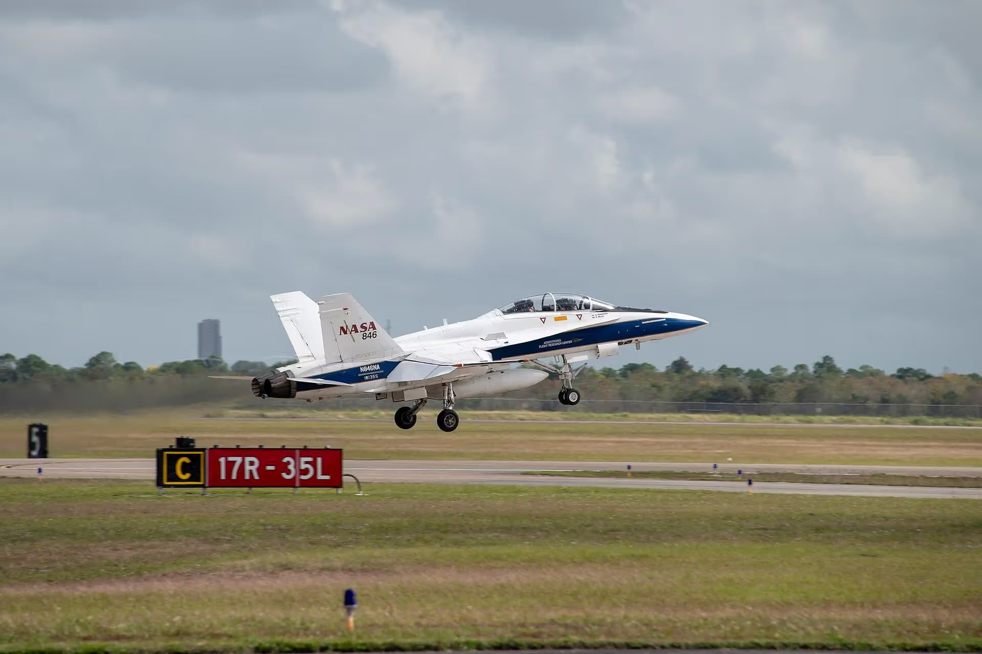 N846NA — Aircraft