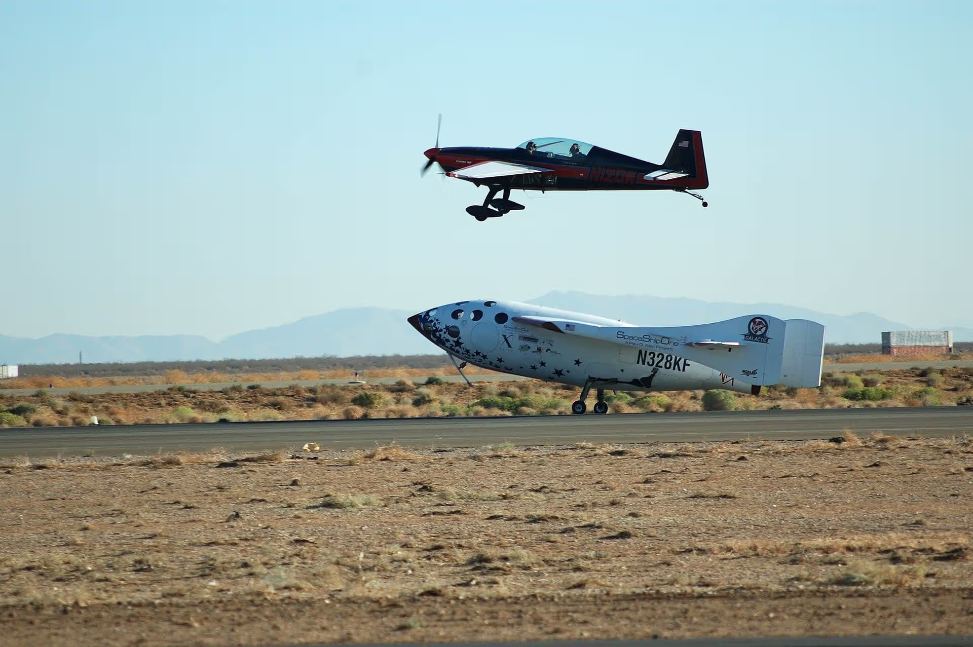 Unidentified — Single-engine aircraft