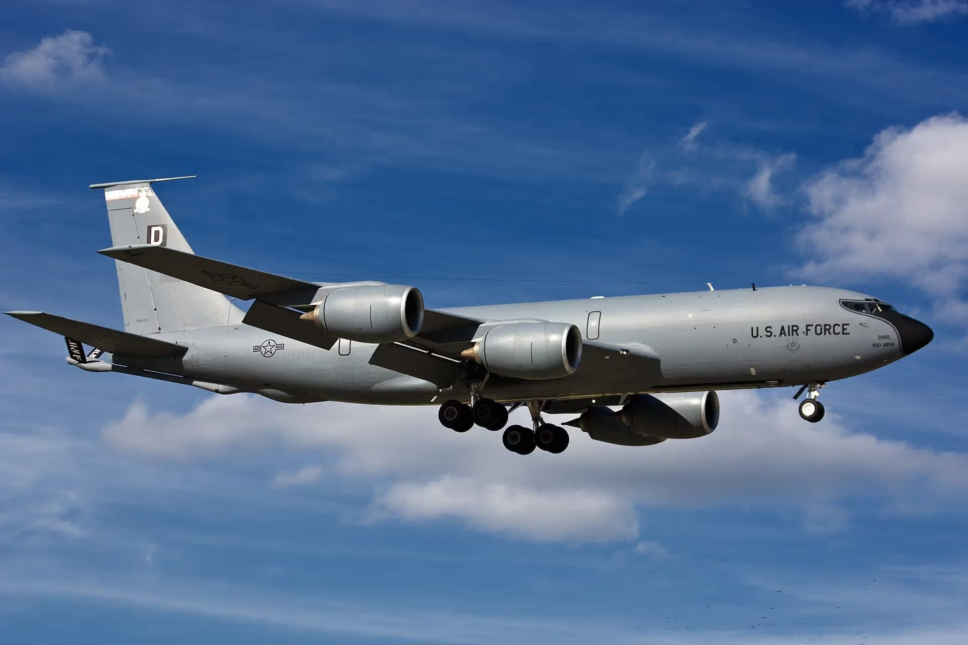 Unidentified — Aircraft