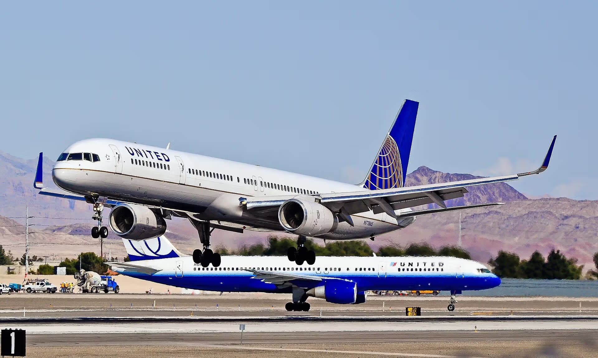 N77865 — Boeing