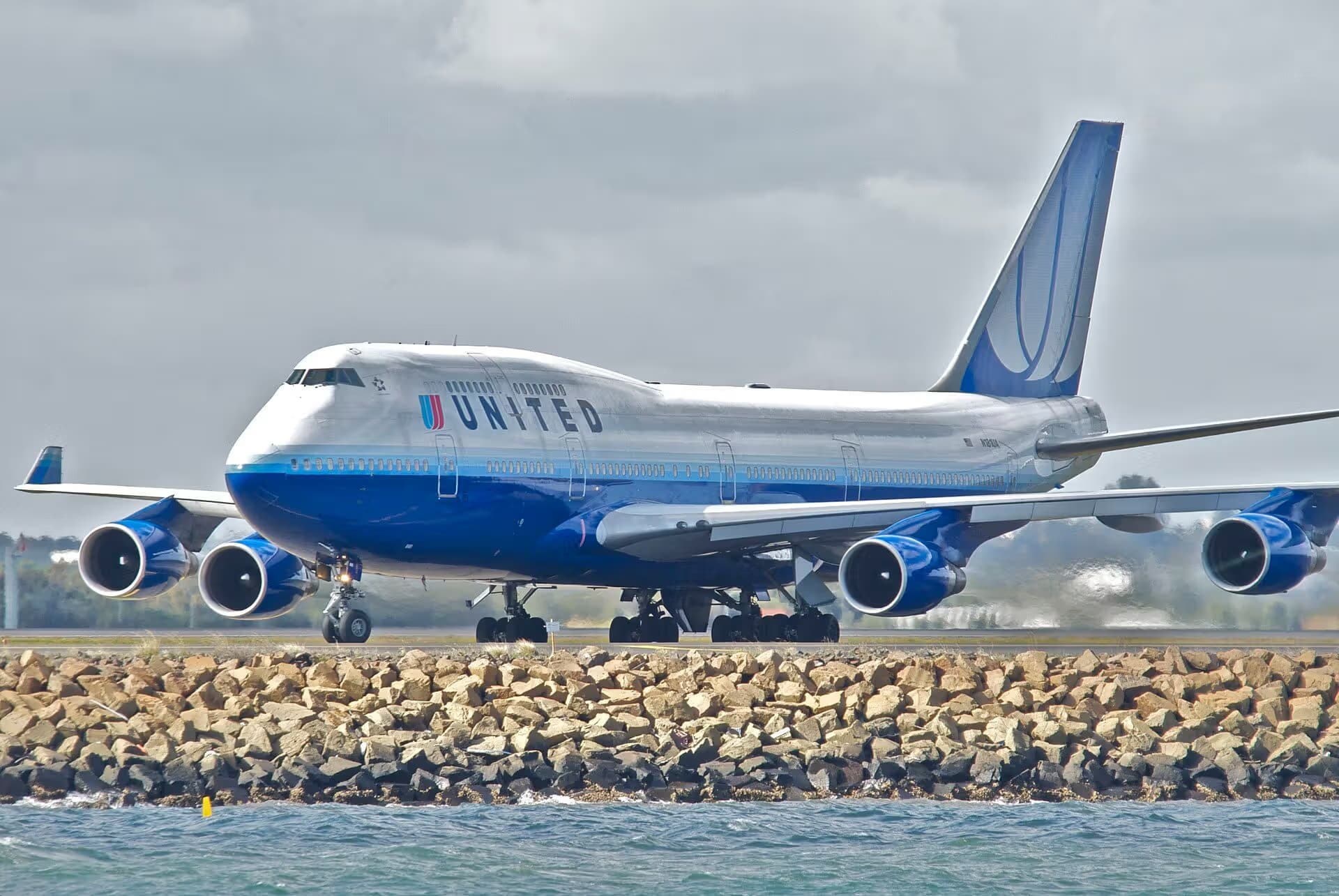 N181UA — Boeing