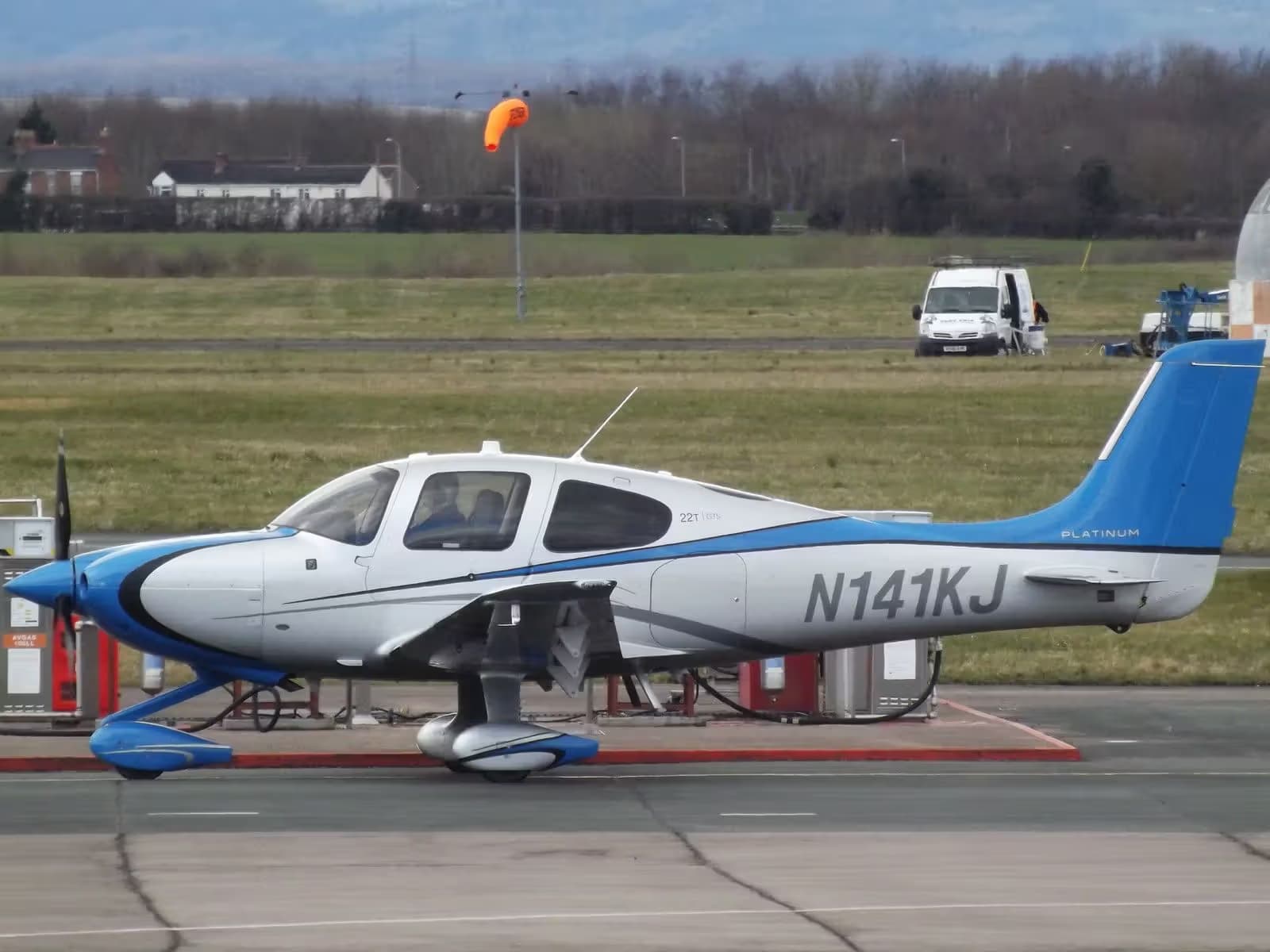N141KJ — Cirrus