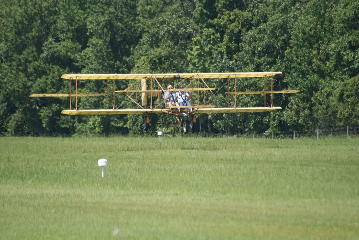 Unidentified — Aircraft