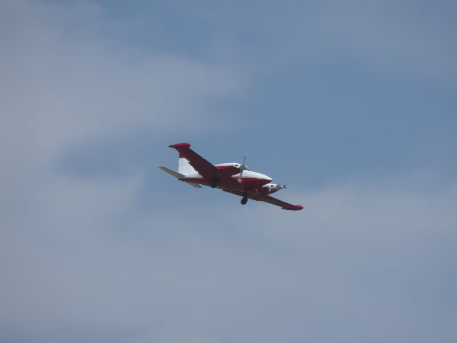 N114CD — Twin-engine aircraft