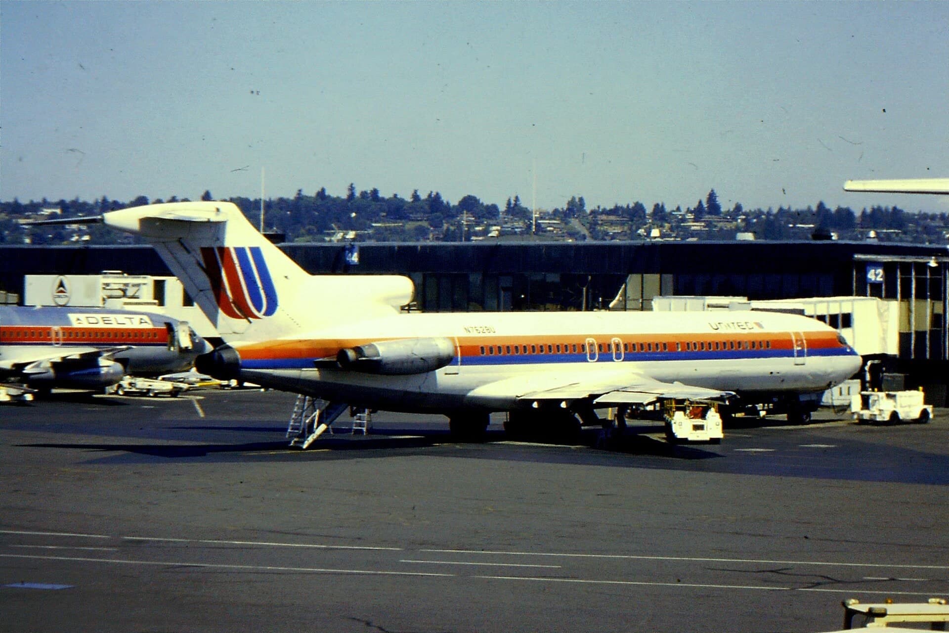 N7628U — Boeing