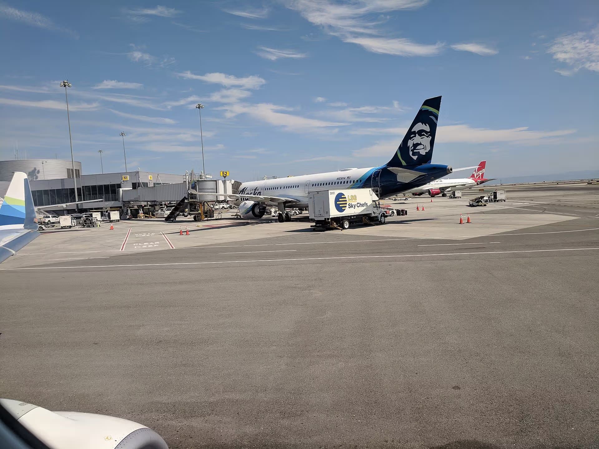 N928VA — Twin-engine aircraft