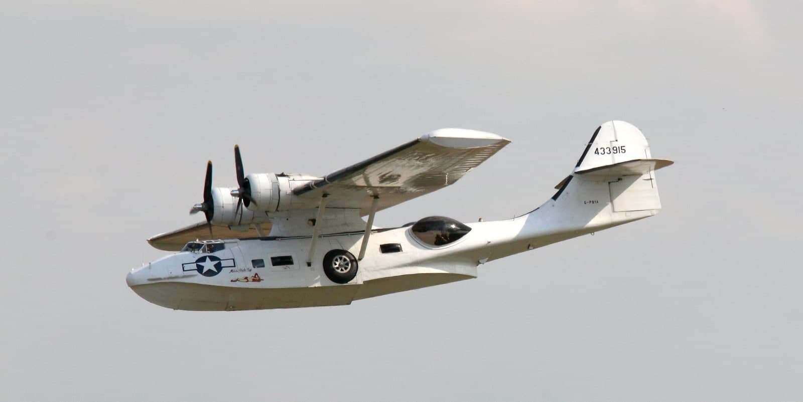 G-PBYA — Twin-engine aircraft