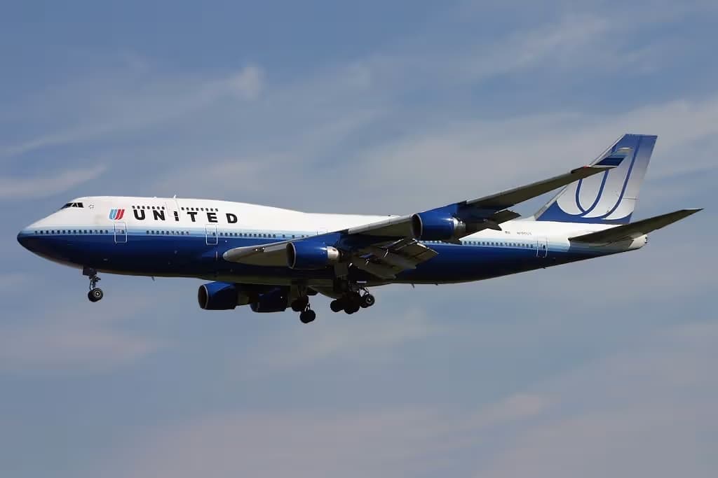 N196UA — Boeing