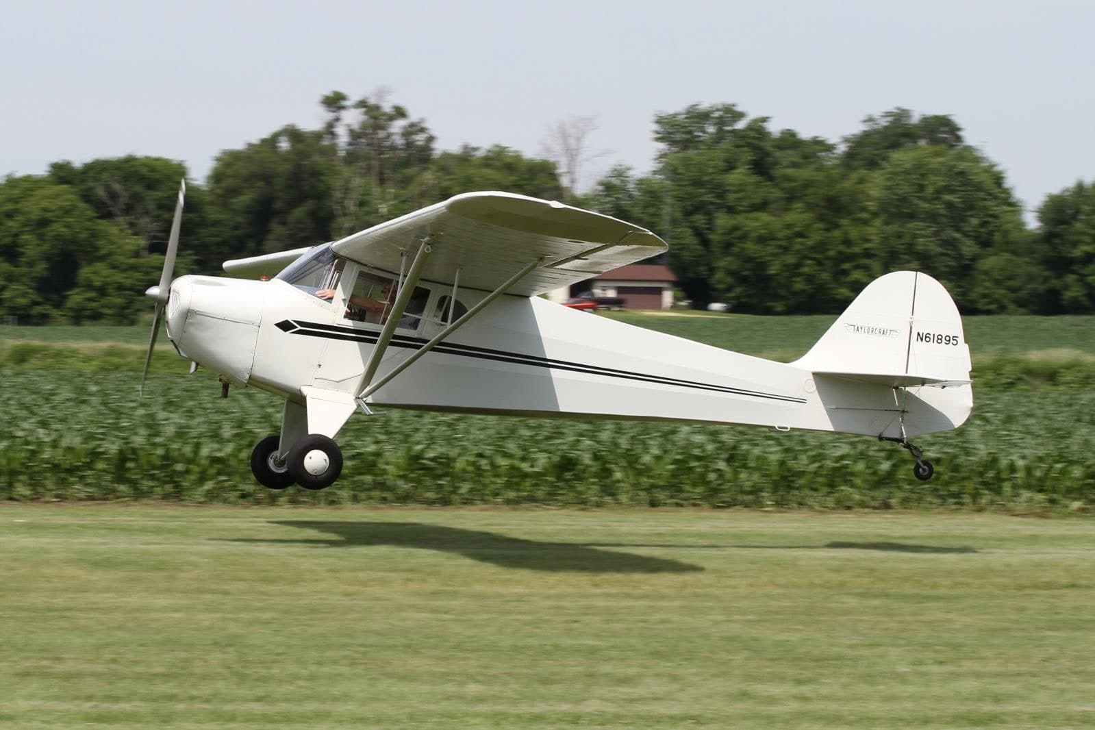 N61895 — Aircraft