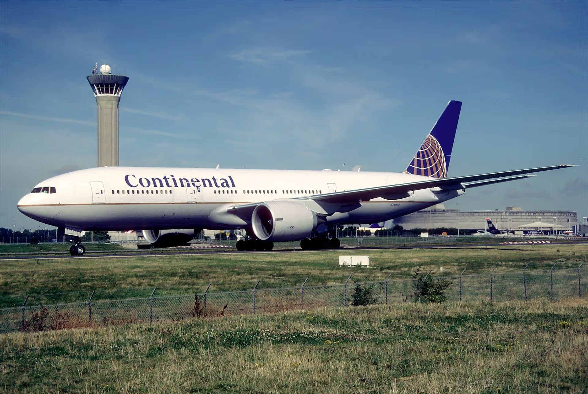 N76010 — Boeing